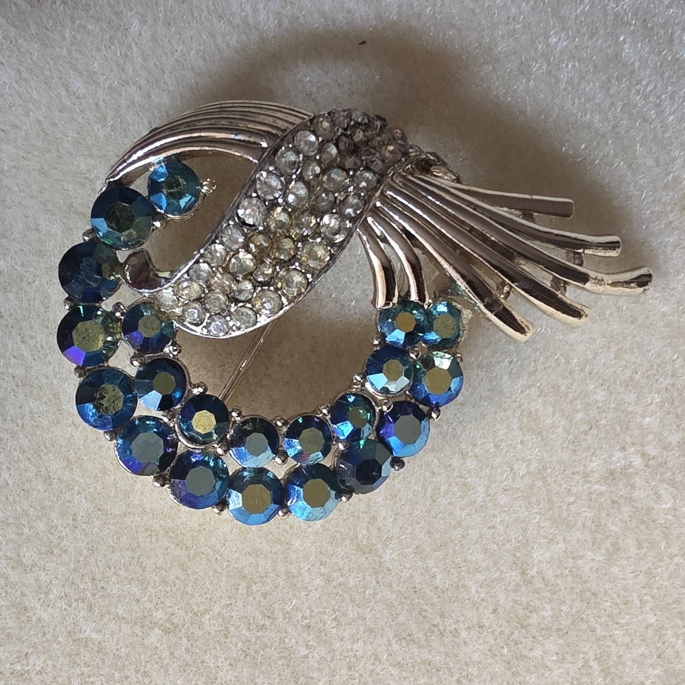 CORO Swirl Aurora & Clear Rhinestone Vintage Pin Brooch Gold Tone